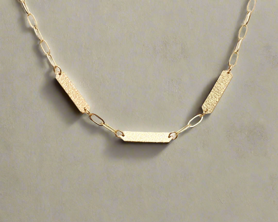 Lucia Necklace