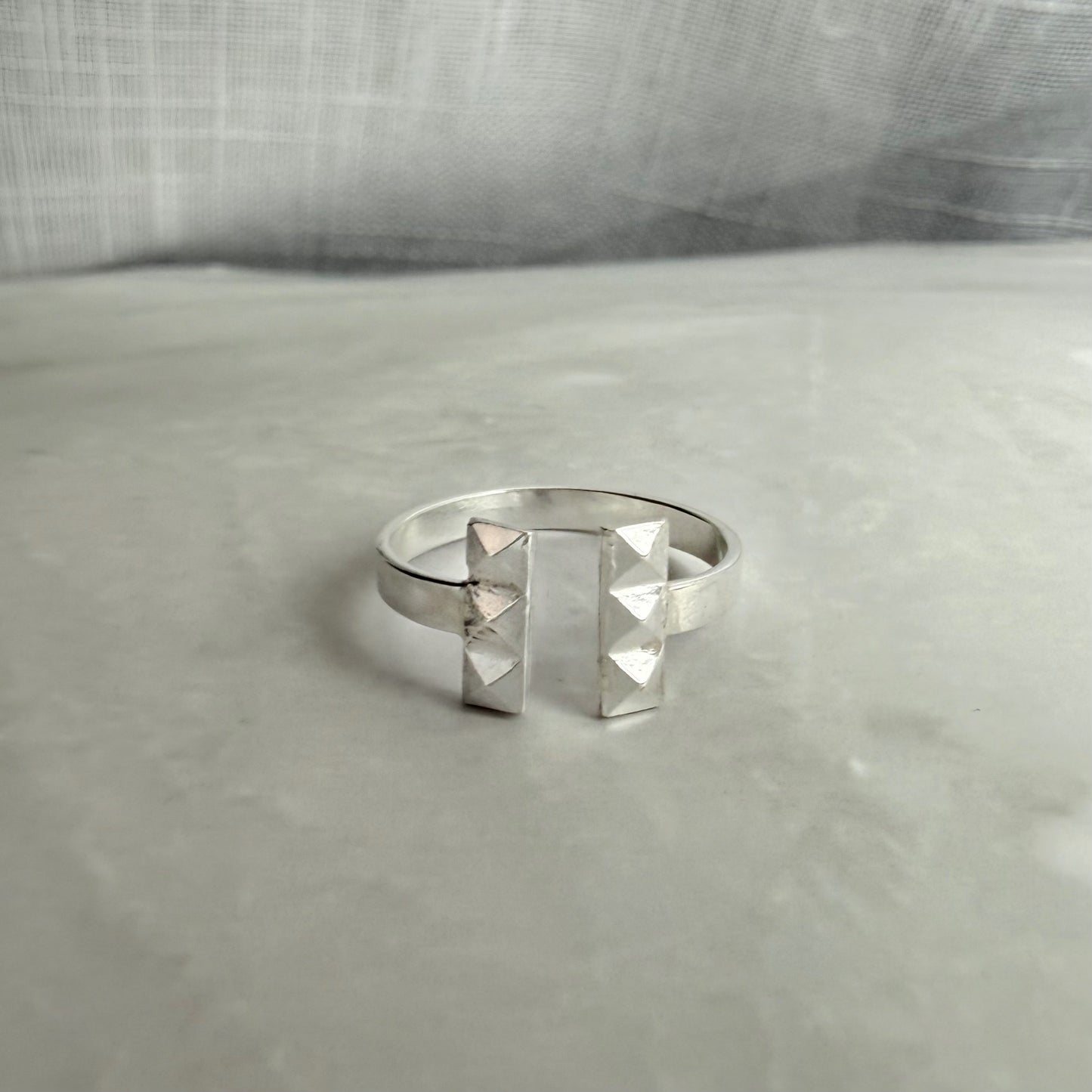 Nile T Bar Ring