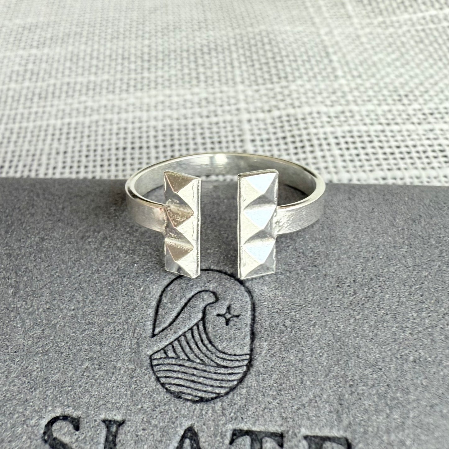 Nile T Bar Ring