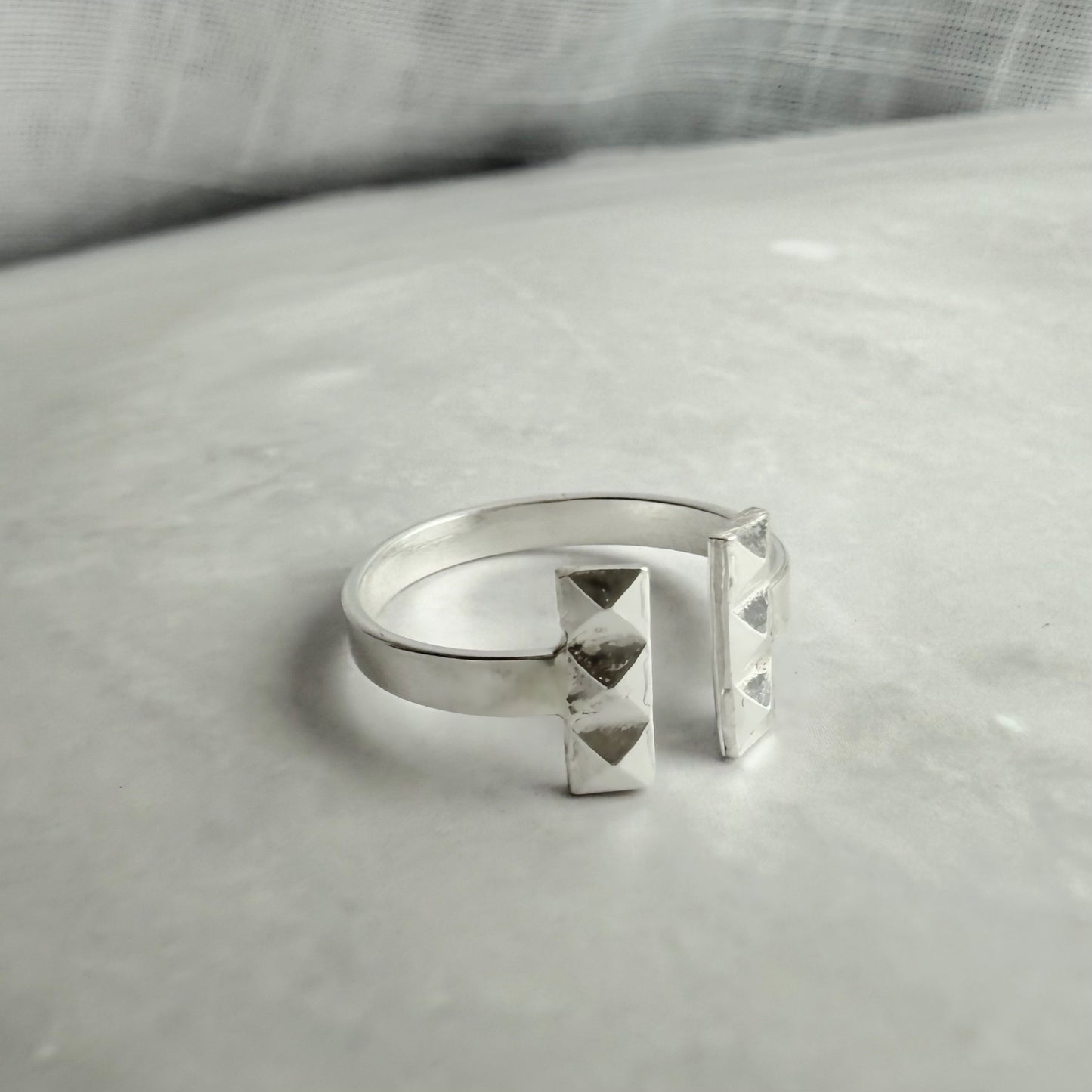 Nile T Bar Ring