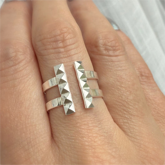 Nile Double T Cuff Ring